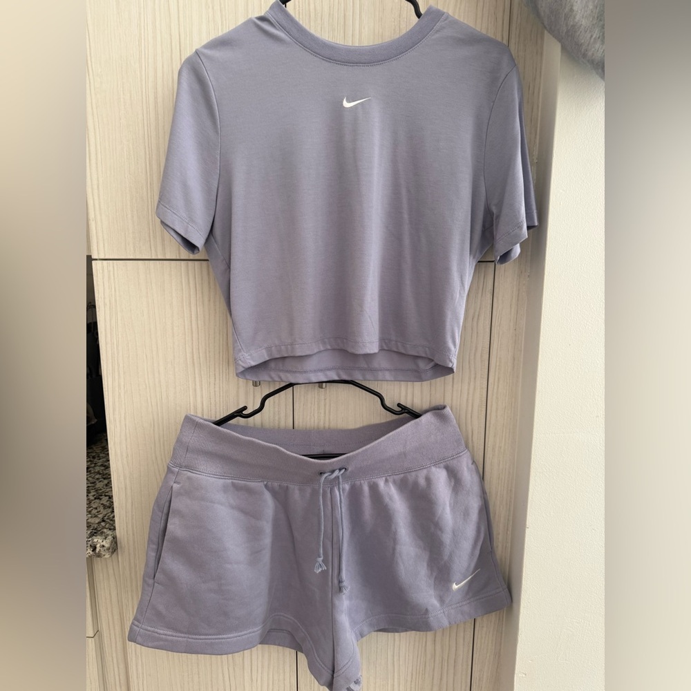 Nike Slim Fit Crop Short Sleeve & Phoenix Fleece Shorts